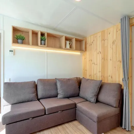 Tiny Haus 19 Am Brombachsee Holiday home Pleinfeld