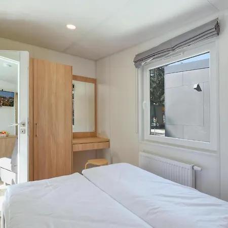 Holiday home Tiny Haus 19 Am Brombachsee